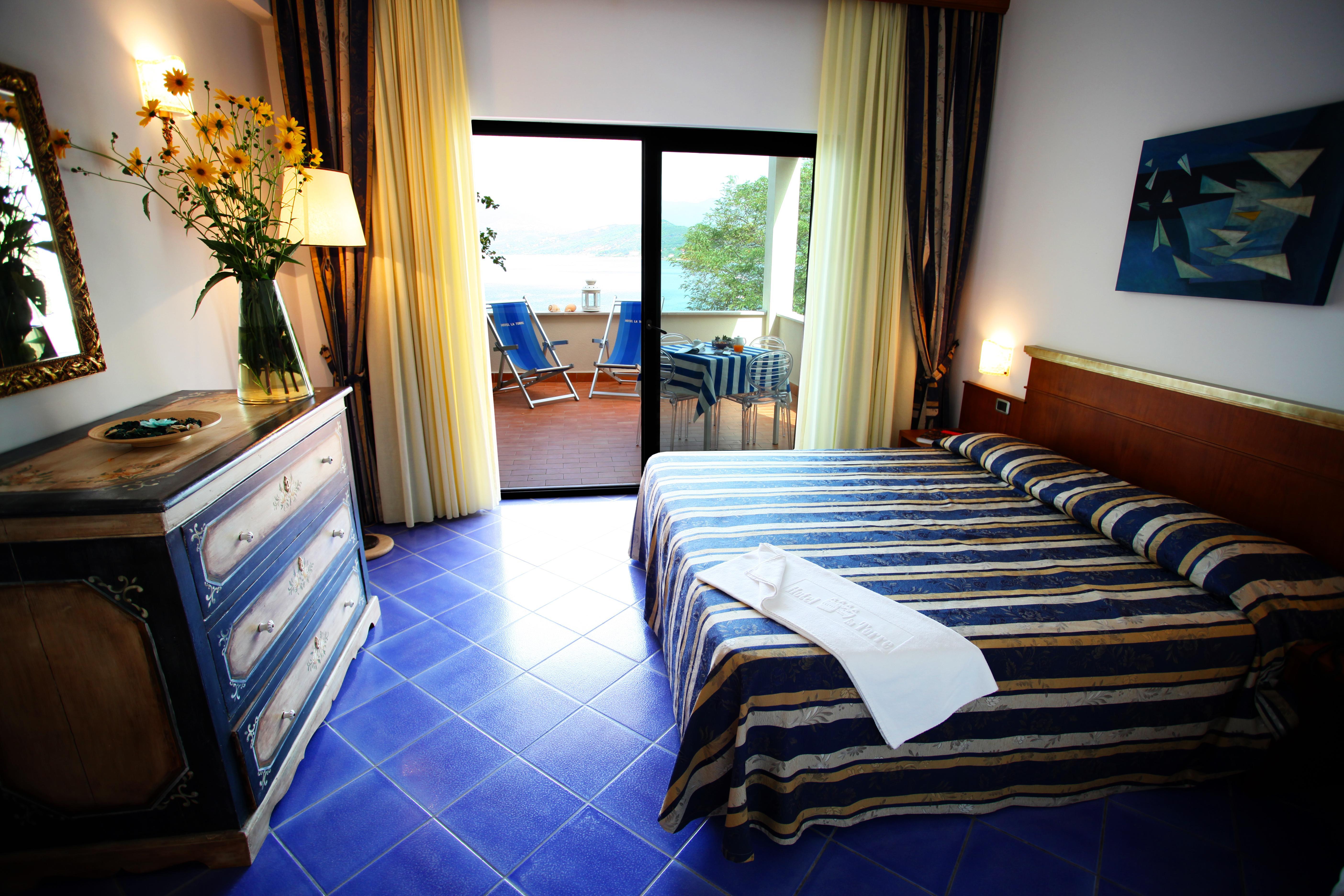 Hotel L'Antica Torre Del Porto Palinuro Esterno foto