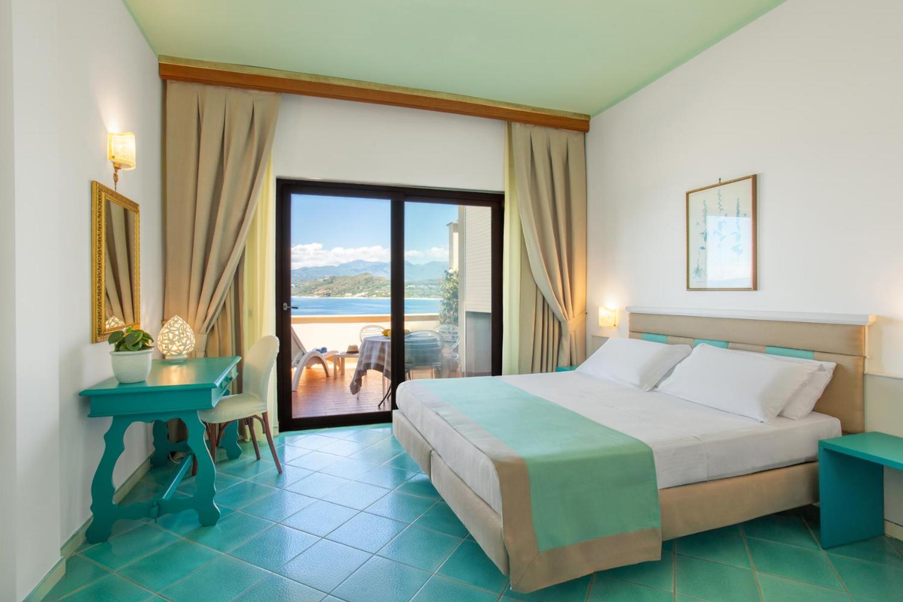 Hotel L'Antica Torre Del Porto Palinuro Esterno foto