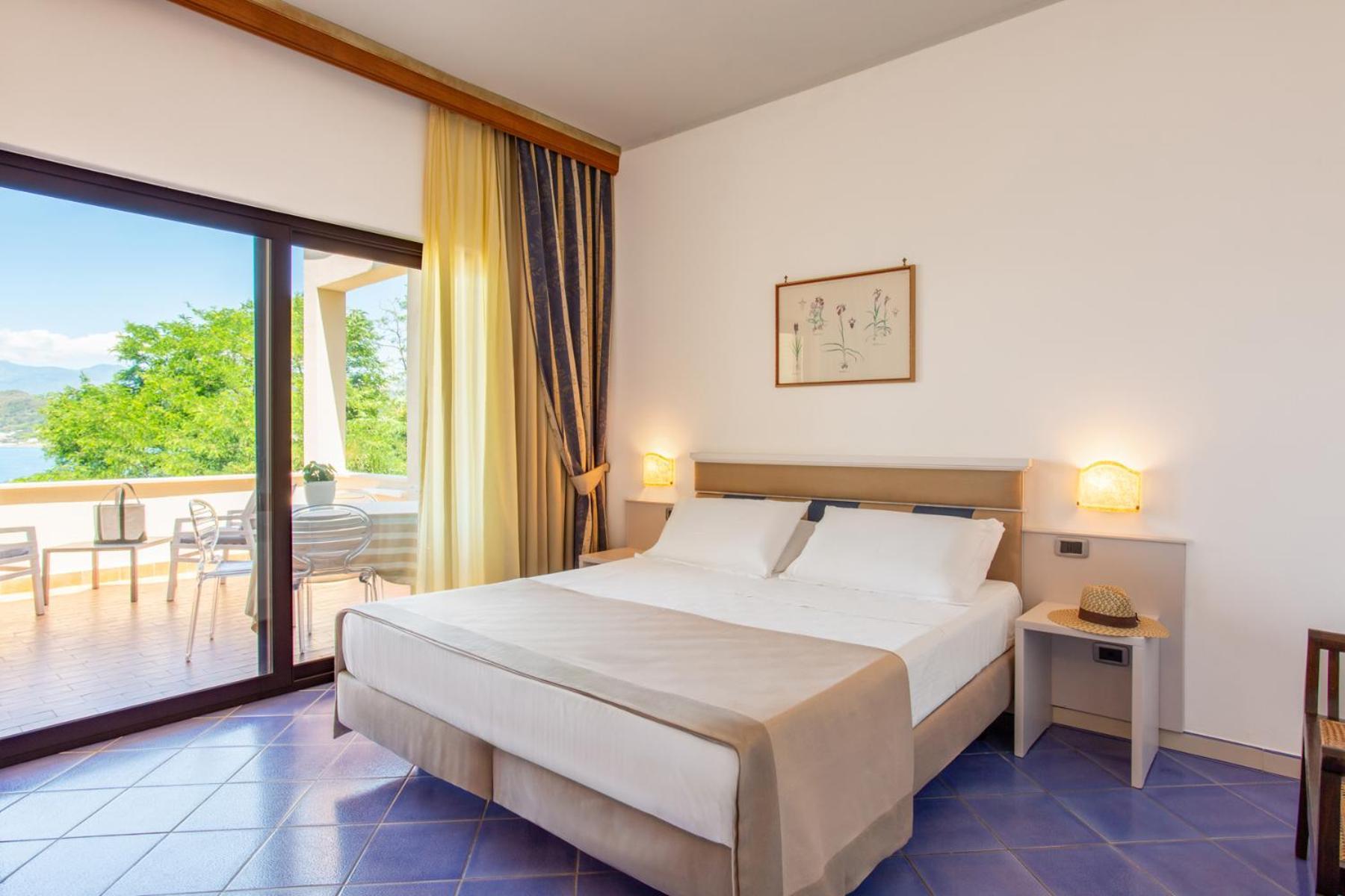 Hotel L'Antica Torre Del Porto Palinuro Esterno foto