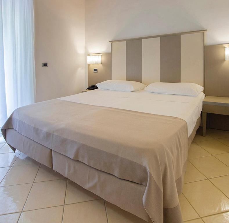 Hotel L'Antica Torre Del Porto Palinuro Esterno foto