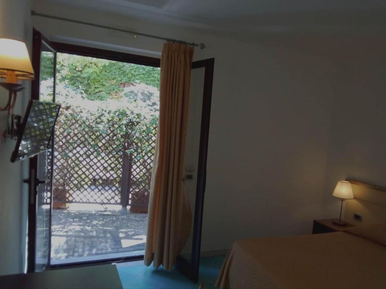 Hotel L'Antica Torre Del Porto Palinuro Esterno foto